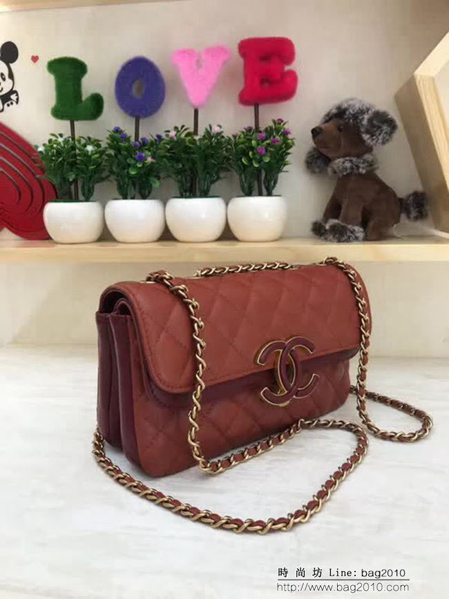 香奈兒CHANEL 57275 2018最新款小牛皮鏈條挎包 法國進口小羊皮配金色五金 DSC1543